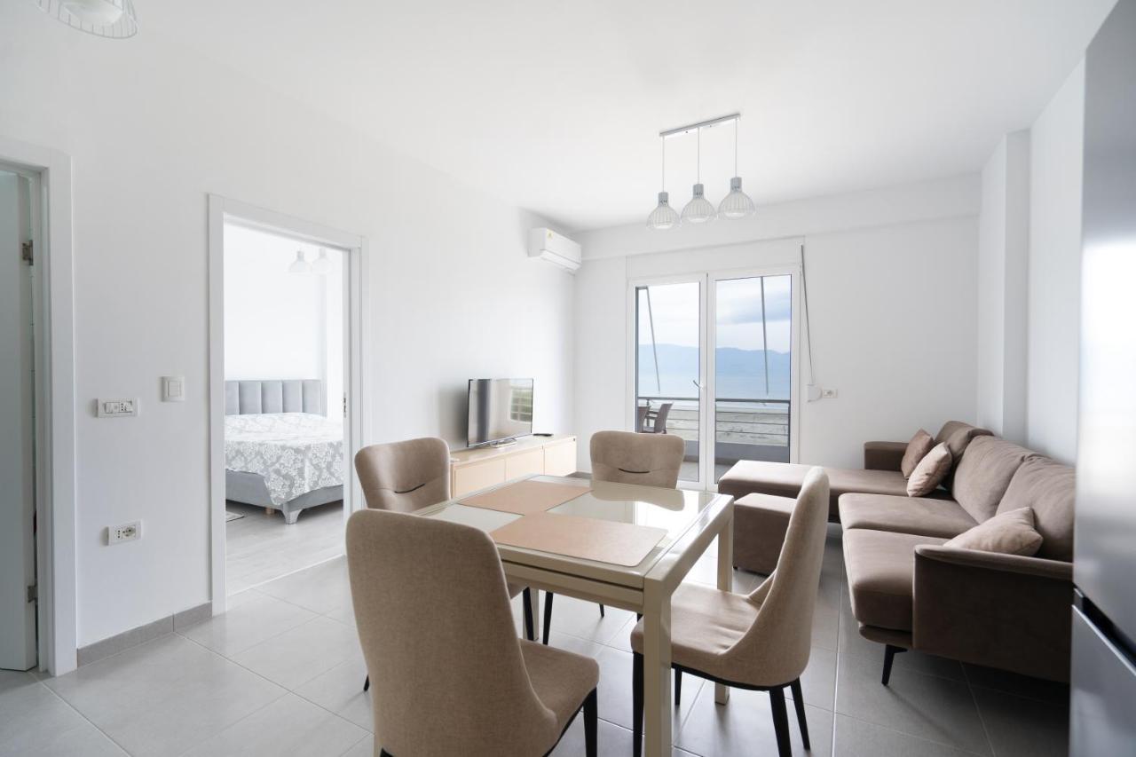 Apartment In The Village With A Sea View Wlora Zewnętrze zdjęcie