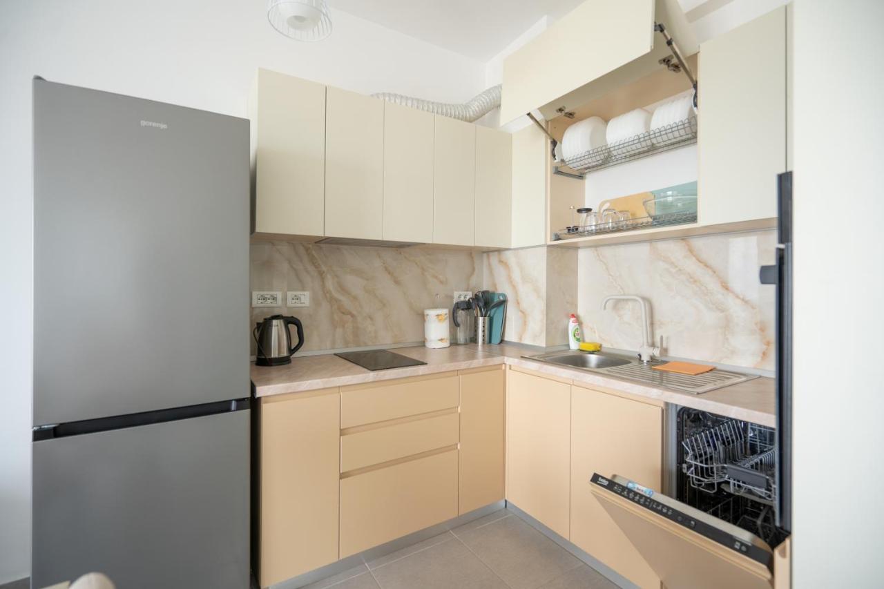 Apartment In The Village With A Sea View Wlora Zewnętrze zdjęcie